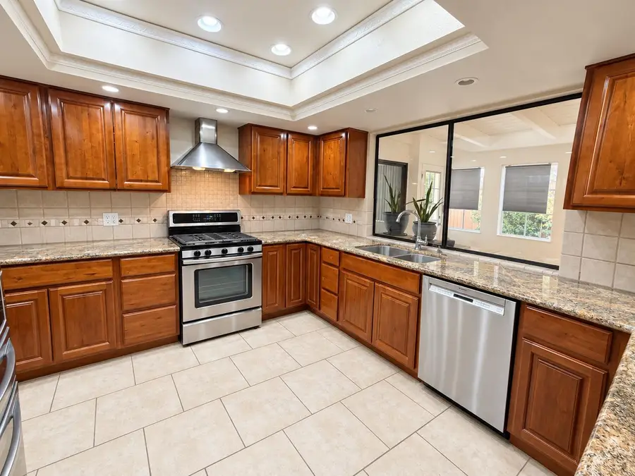 6758 N Hazel Avenue, Fresno, CA 93711 - #3