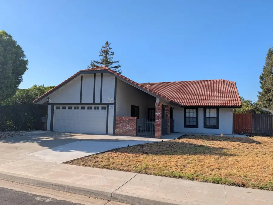 2325 Lincoln Avenue, Clovis, CA 93611 - #3