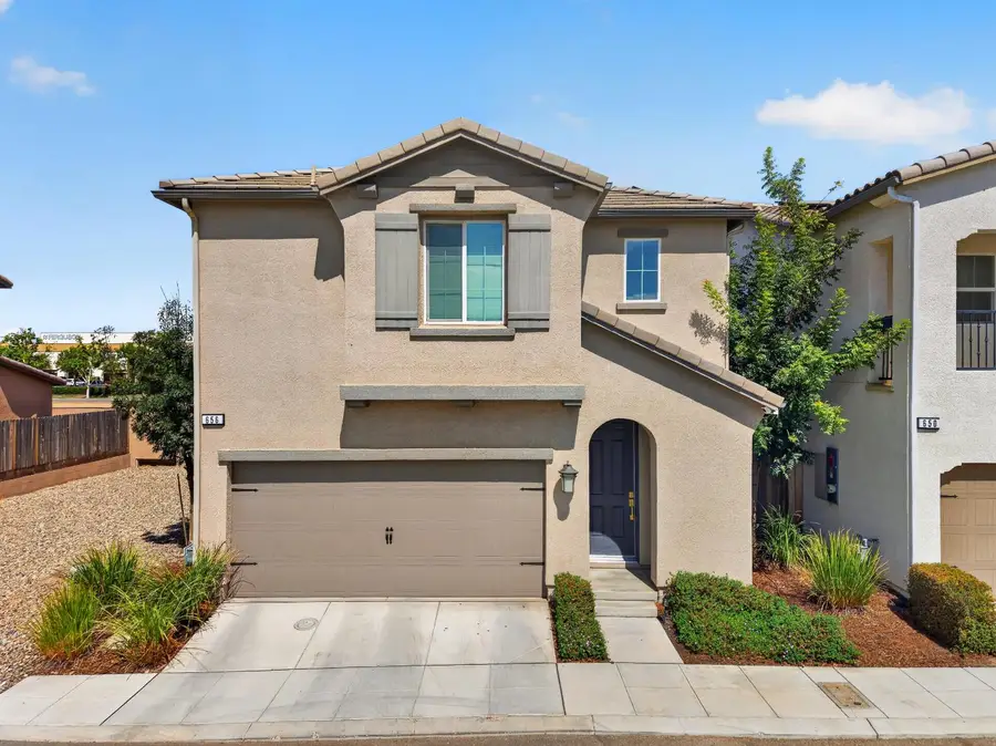 656 N Elise Lane, Fresno, CA 93727 - #2