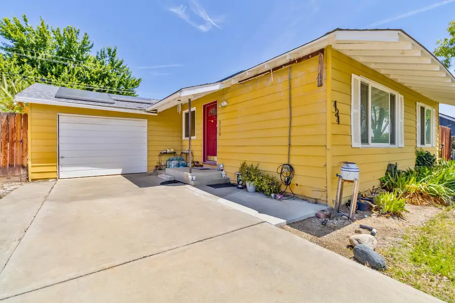 434 Cornell Avenue, Coalinga, CA 93210 - #2