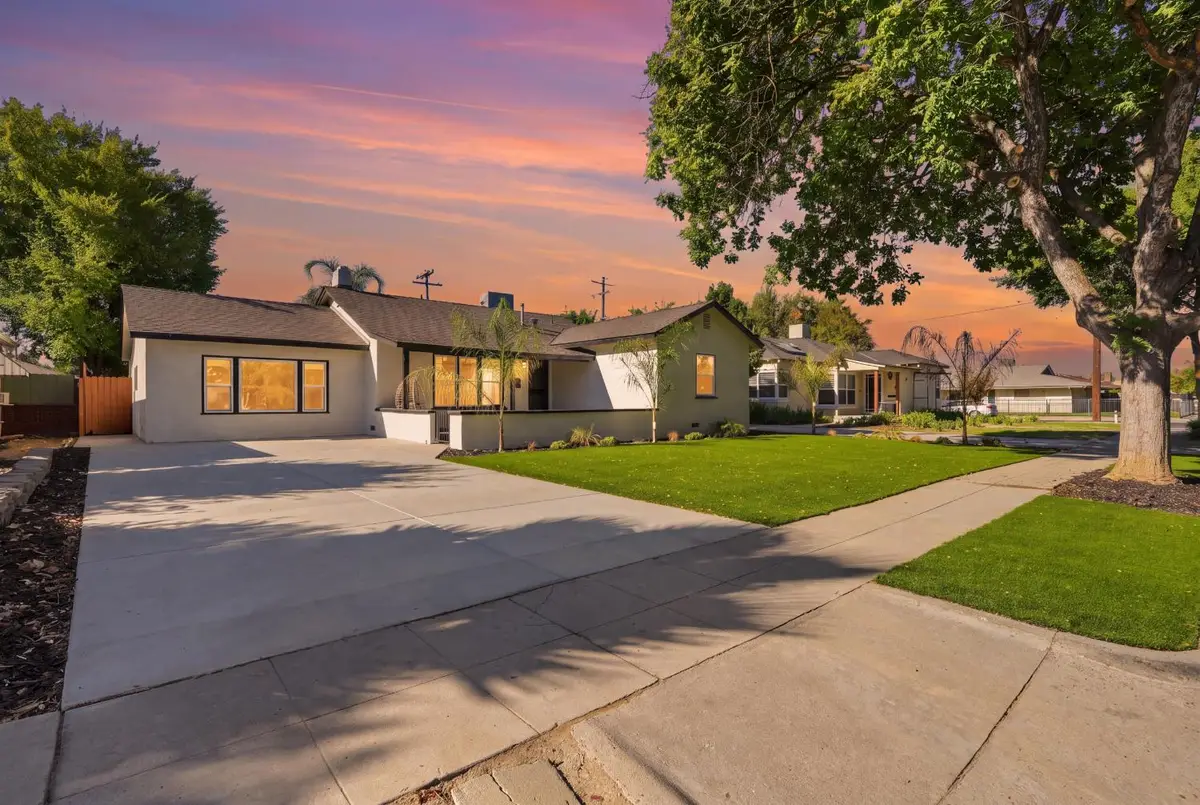 16 E Andrews Avenue, Fresno, CA 93704 - #1