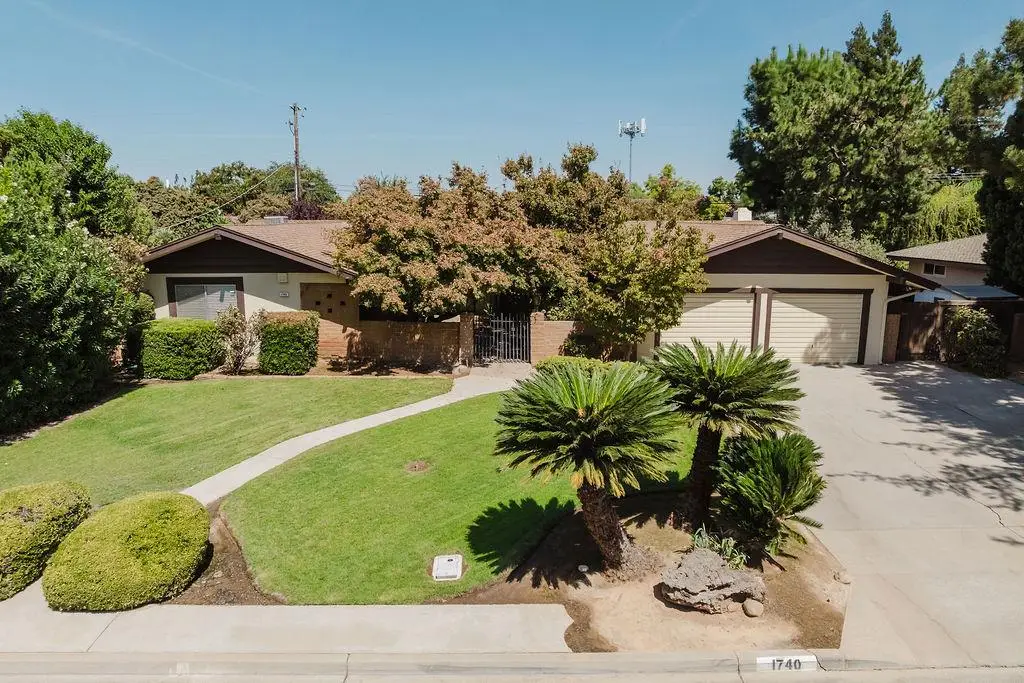1740 W Celeste Avenue, Fresno, CA 93711 - #1