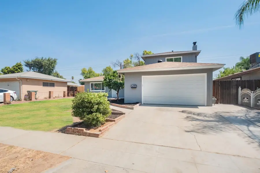 1516 N Fine Avenue, Fresno, CA 93727 - #3