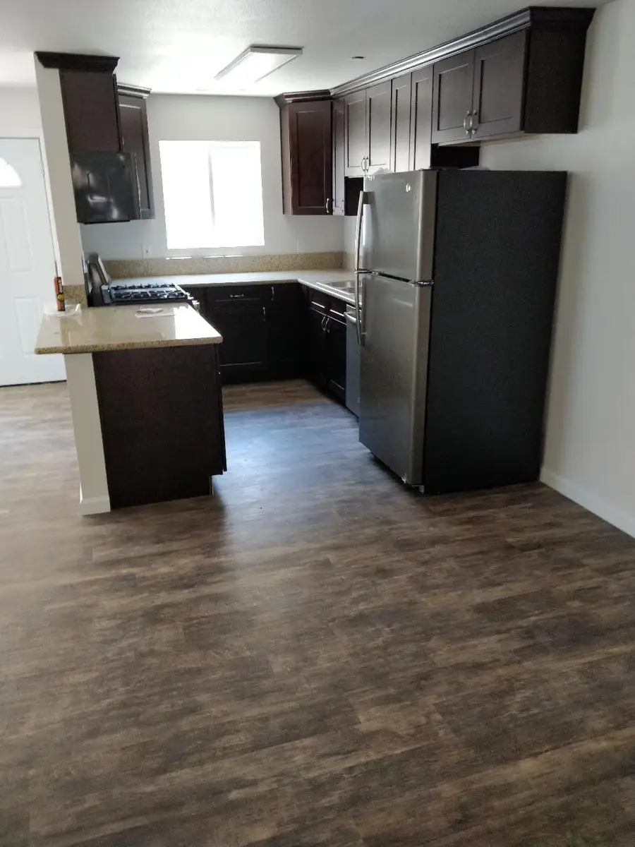 307 S Crespi Avenue, Exeter, CA 93221 - #3