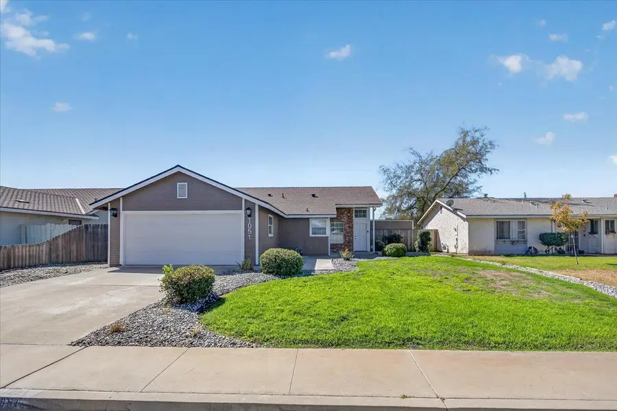 1051 E Terrace Drive, Hanford, CA 93230 - #2