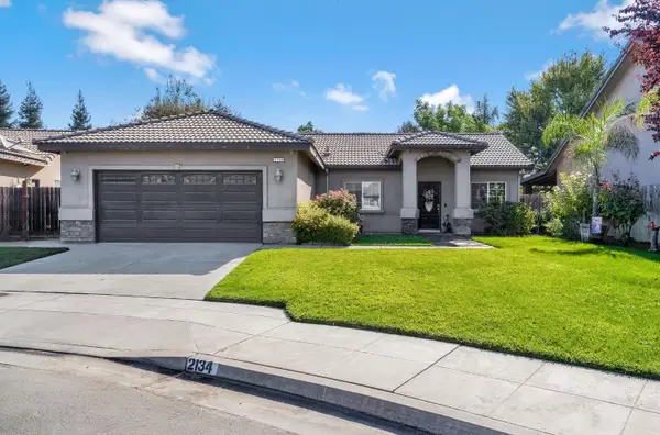 2134 N Ivanhoe Avenue, Fresno, CA 93722