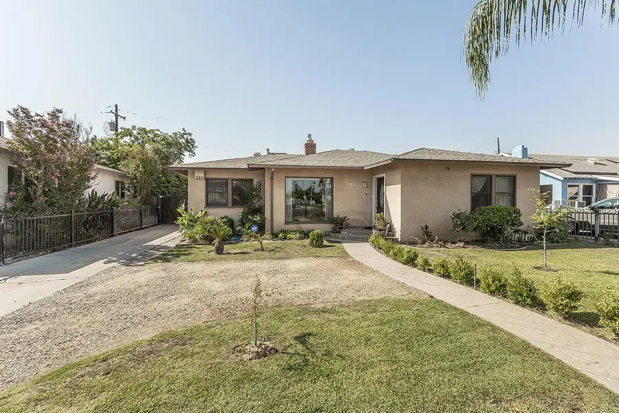 4704 E Tulare Street, Fresno, CA 93702 - #2