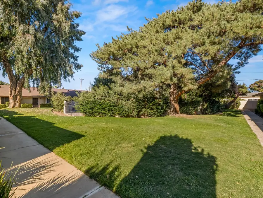 4654 N Chestnut Avenue #135, Fresno, CA 93726 - #2