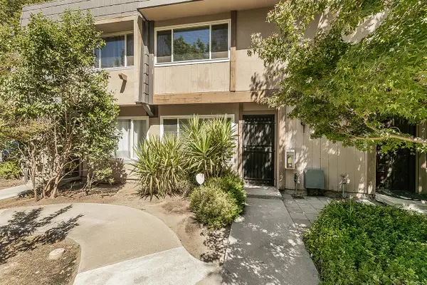 5138 E Ashlan Avenue #127, Fresno, CA 93727
