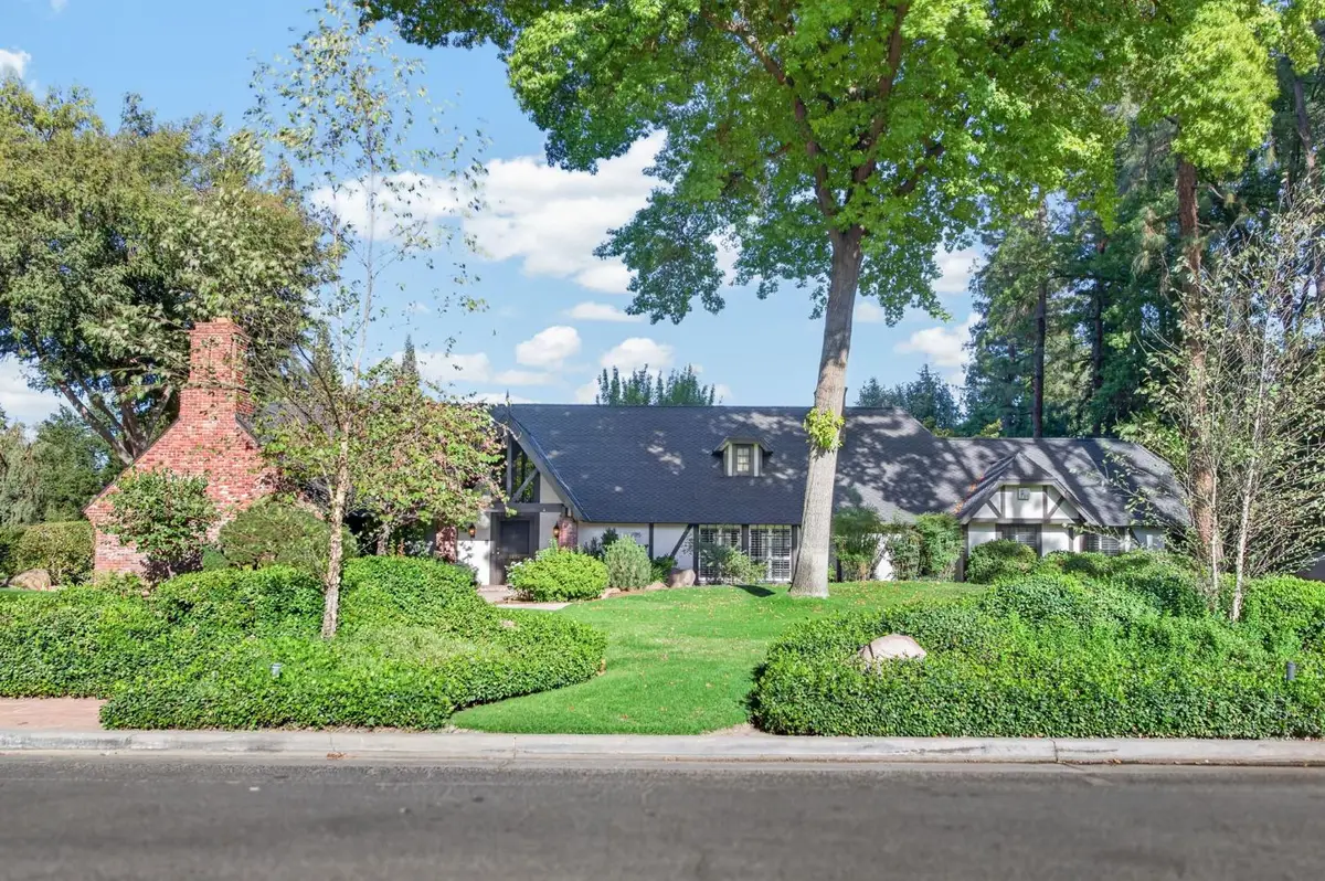 5504 N Parrish Way, Fresno, CA 93711 - #1