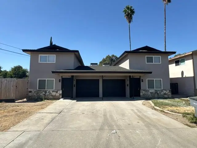 3715 E Hampton Way, Fresno, CA 93726 - #1
