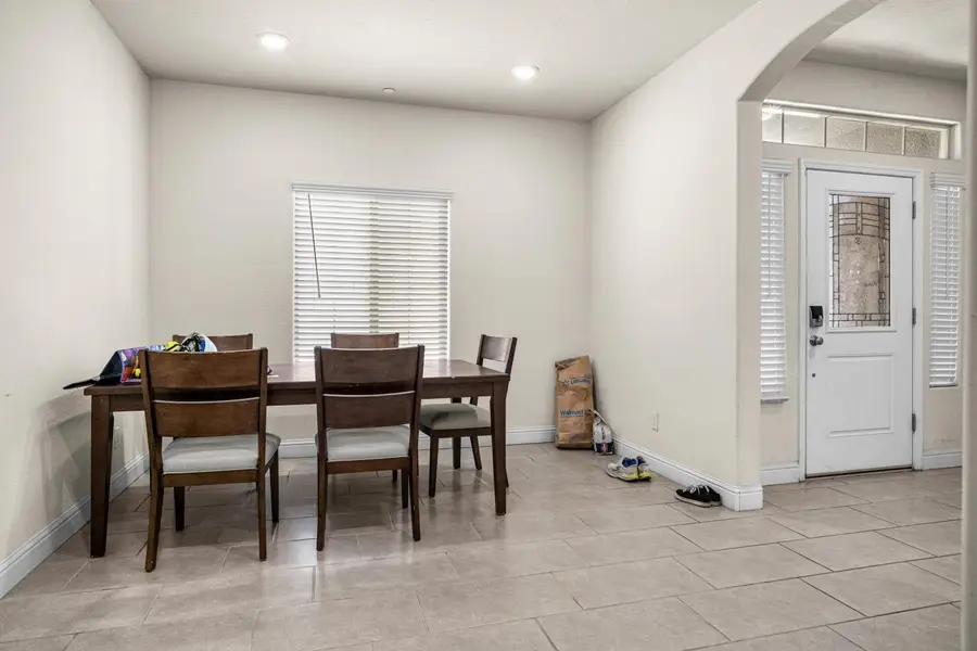 1637 N State Street, Fresno, CA 93722 - #3