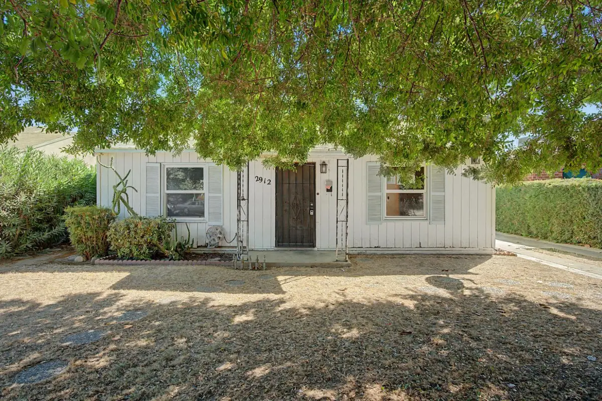 2912 N Adoline, Fresno, CA 93705 - #1