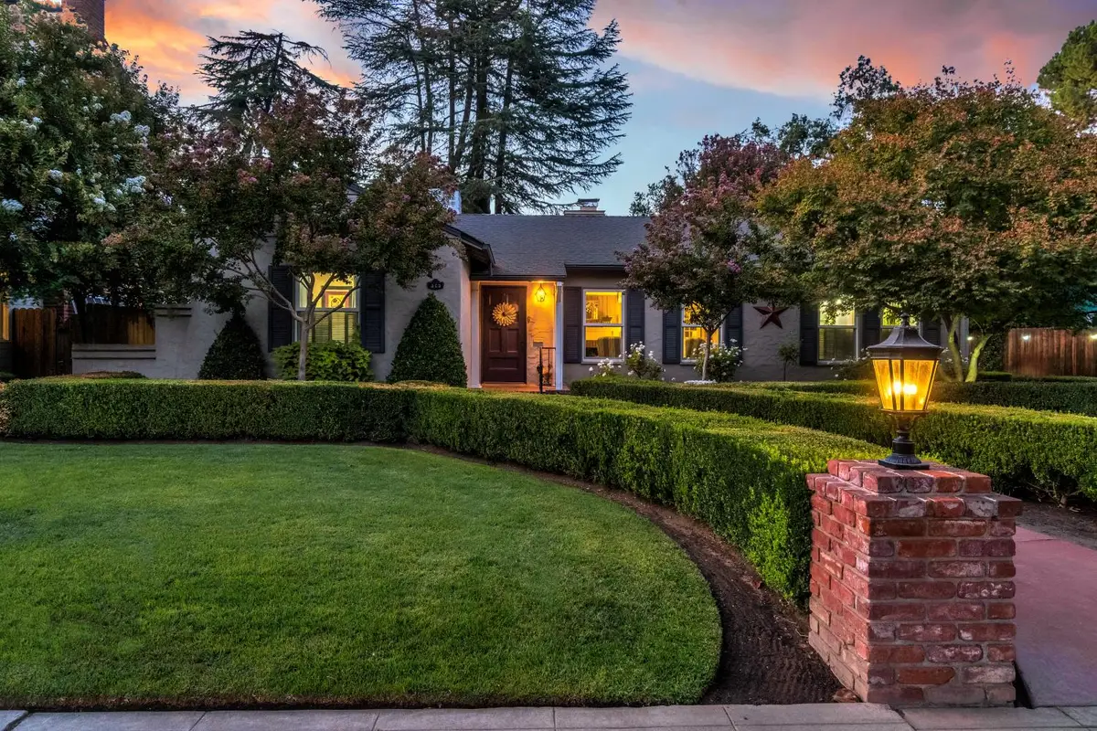 325 E Harvard Avenue E, Fresno, CA 93704 - #1