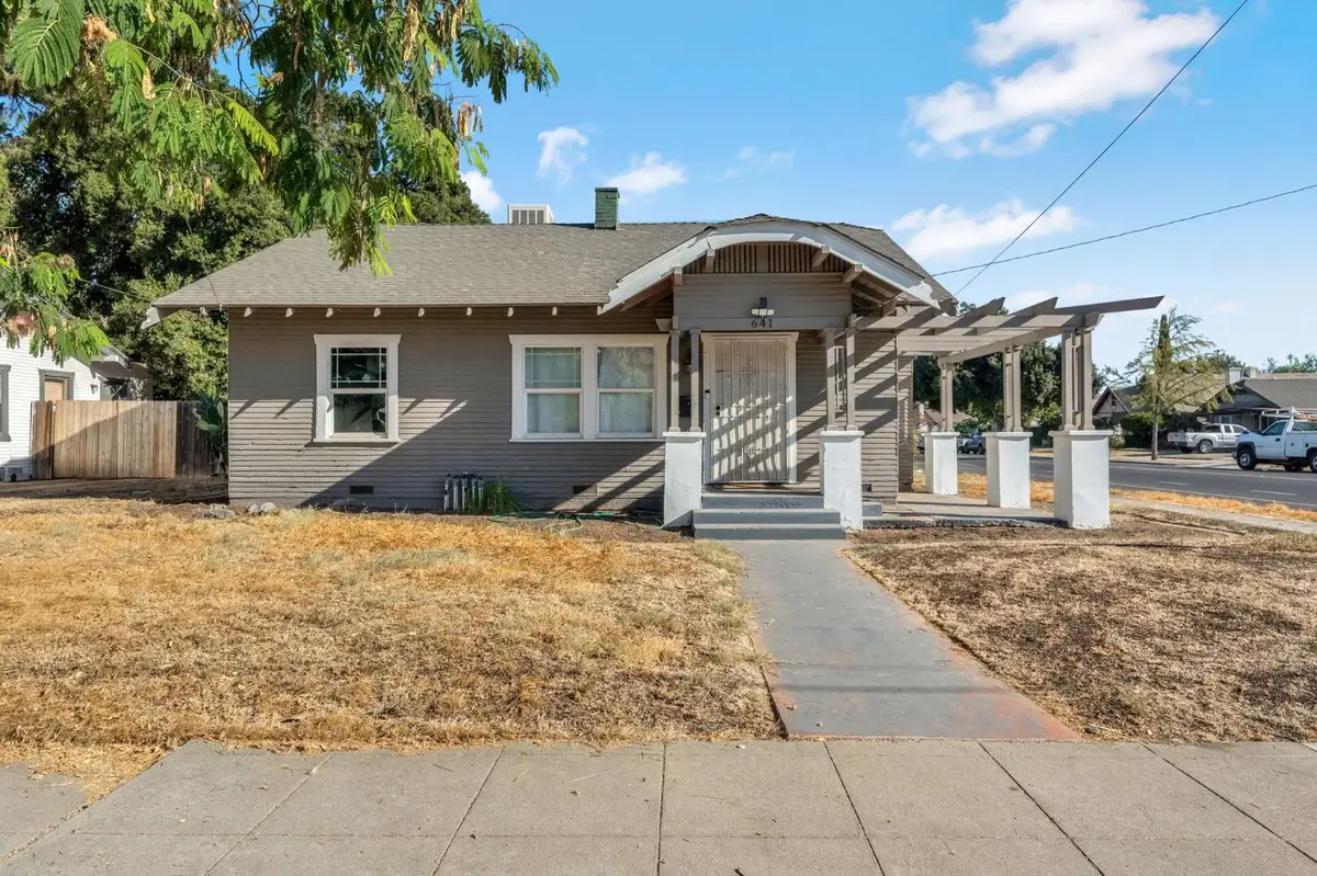 641 E Elizabeth Street, Fresno, CA 93728 - #1