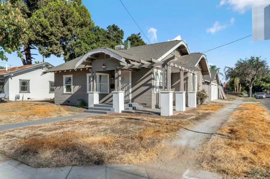 641 E Elizabeth Street, Fresno, CA 93728 - #2