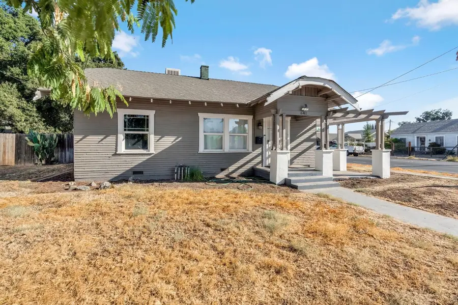 641 E Elizabeth Street, Fresno, CA 93728 - #3