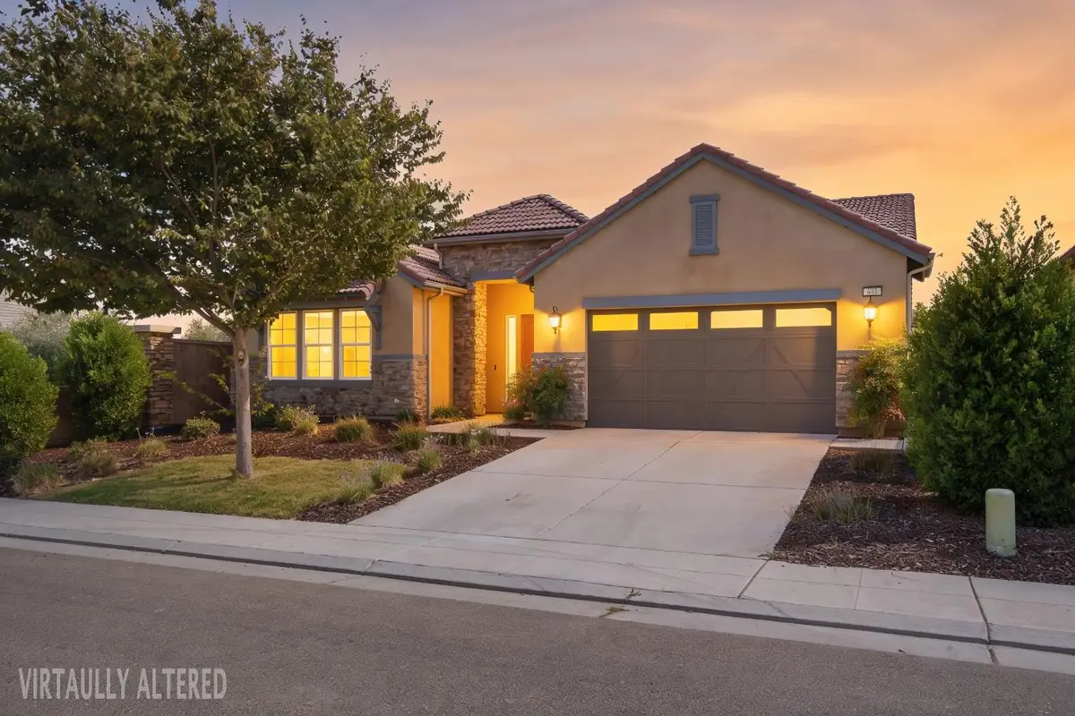 602 Pinnacle Drive W, Madera, CA 93636 - #1
