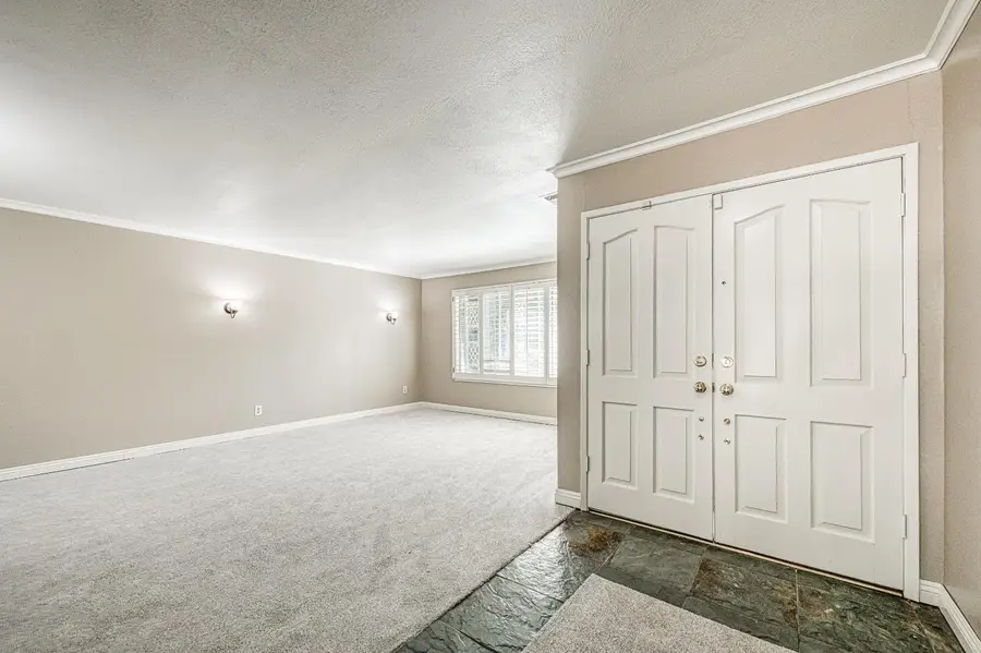 236 W Sierra Avenue, Fresno, CA 93704 - #3