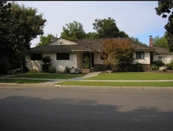 4767 N Sharon Avenue, Fresno, CA 93726