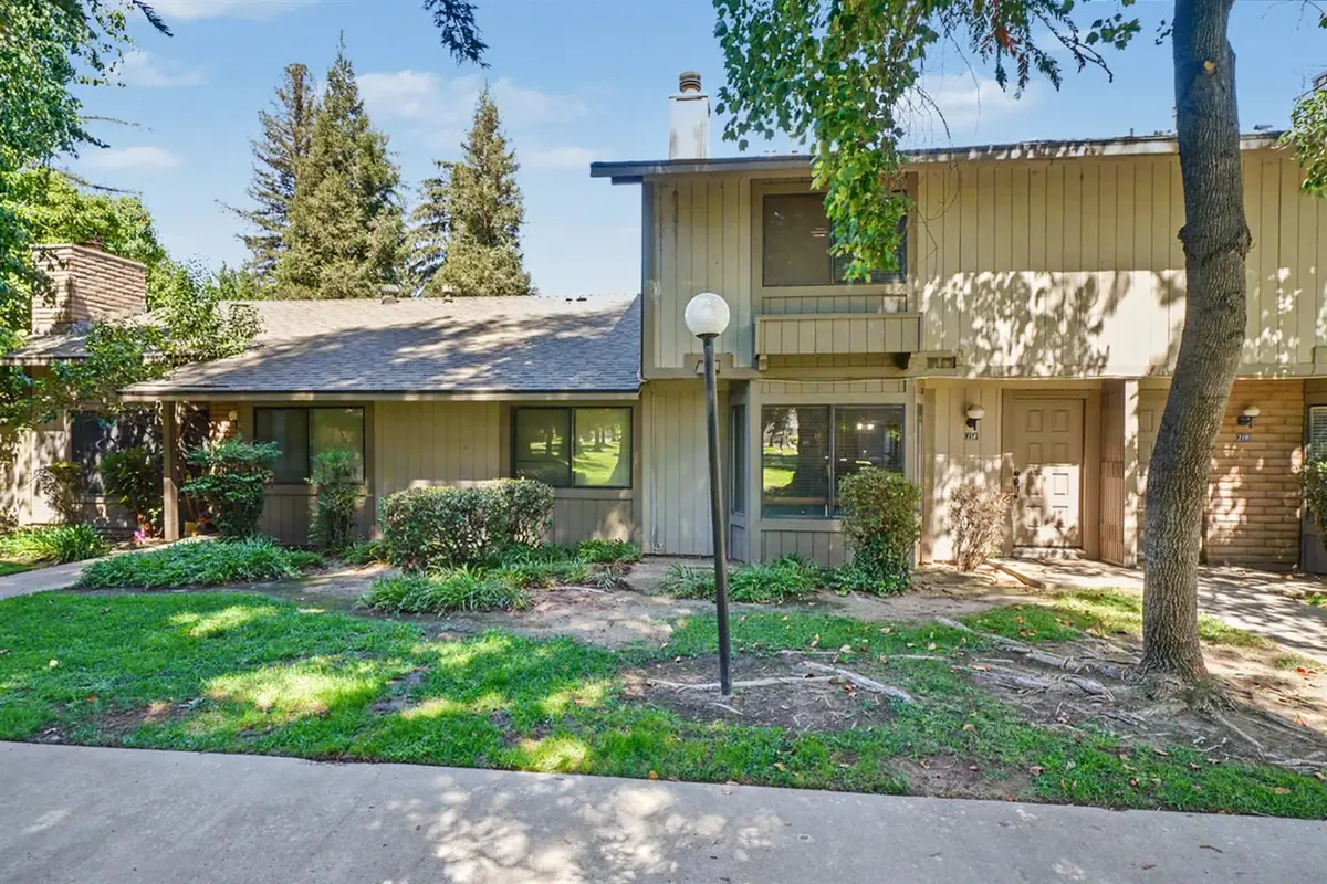 4676 E Alamos Avenue #118, Fresno, CA 93726 - #1