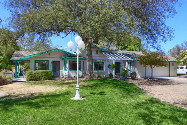 42593 John Muir Drive, Coarsegold, CA 93614
