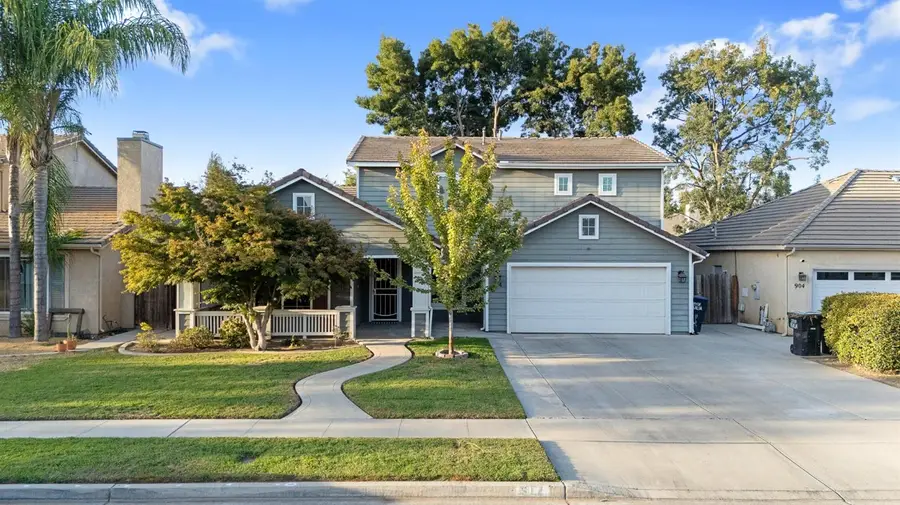 914 W Russell Avenue, Visalia, CA 93277 - #2