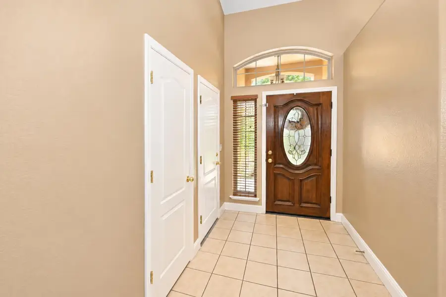 6686 E Amherst Avenue, Fresno, CA 93727 - #2