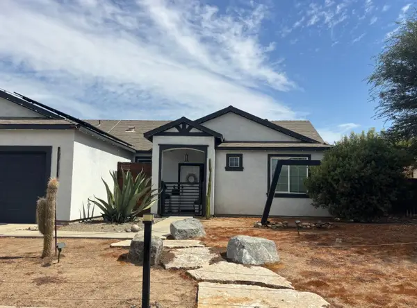 976 Heather Avenue, Dinuba, CA 93618