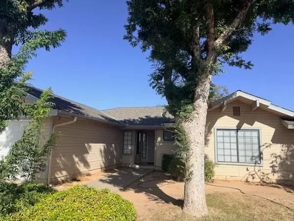 8052 N Augusta Street, Fresno, CA 93720