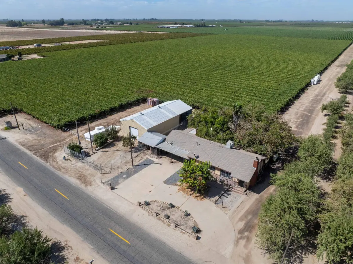 13333 S Dewolf Avenue, Selma, CA 93662 - #1