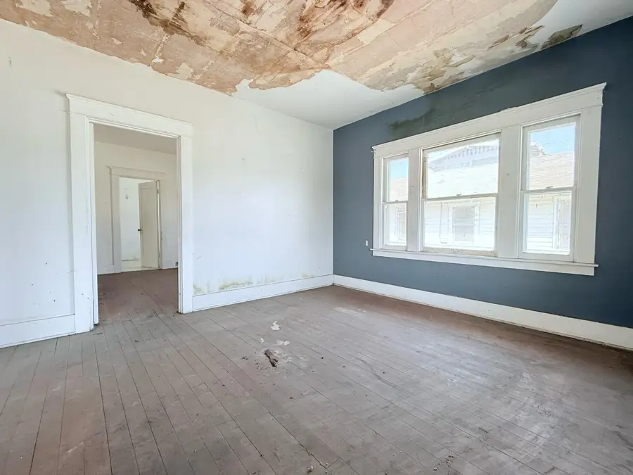 2525 C Street, Selma, CA 93662 - #3