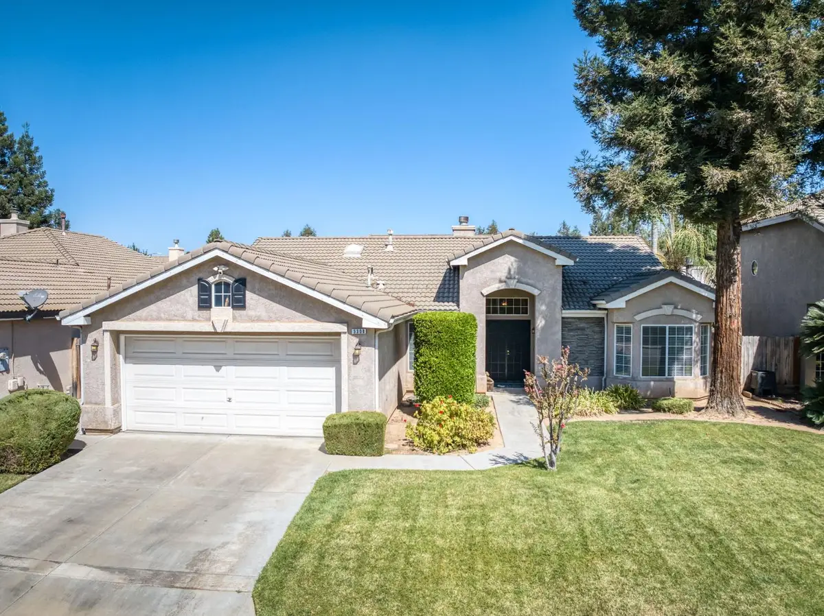 5308 W Bedford Avenue, Fresno, CA 93722 - #1