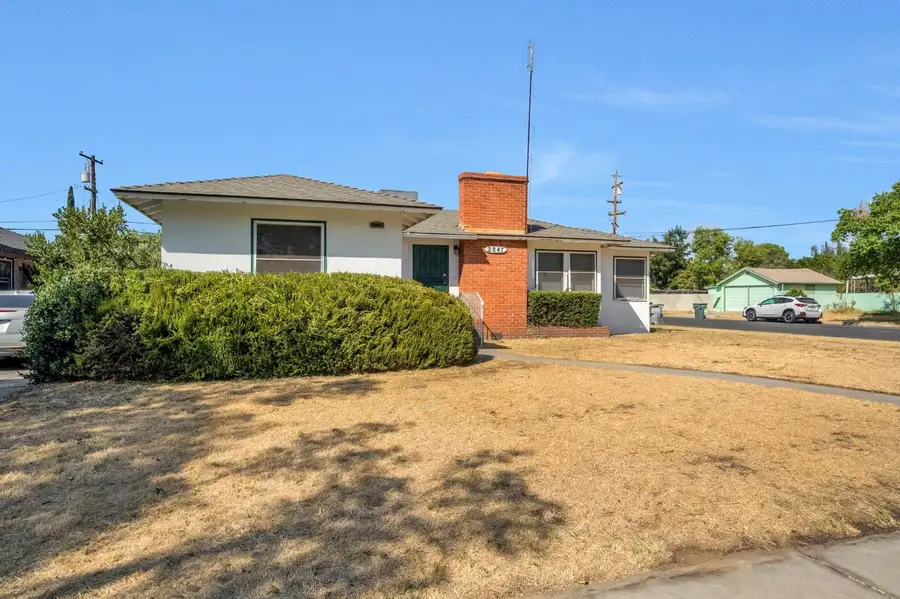 2847 E Michigan, Fresno, CA 93703 - #2