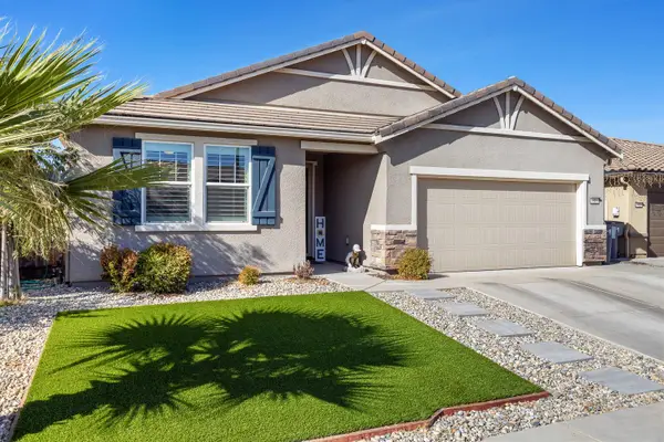 6816 E Woodward Avenue, Fresno, CA 93727