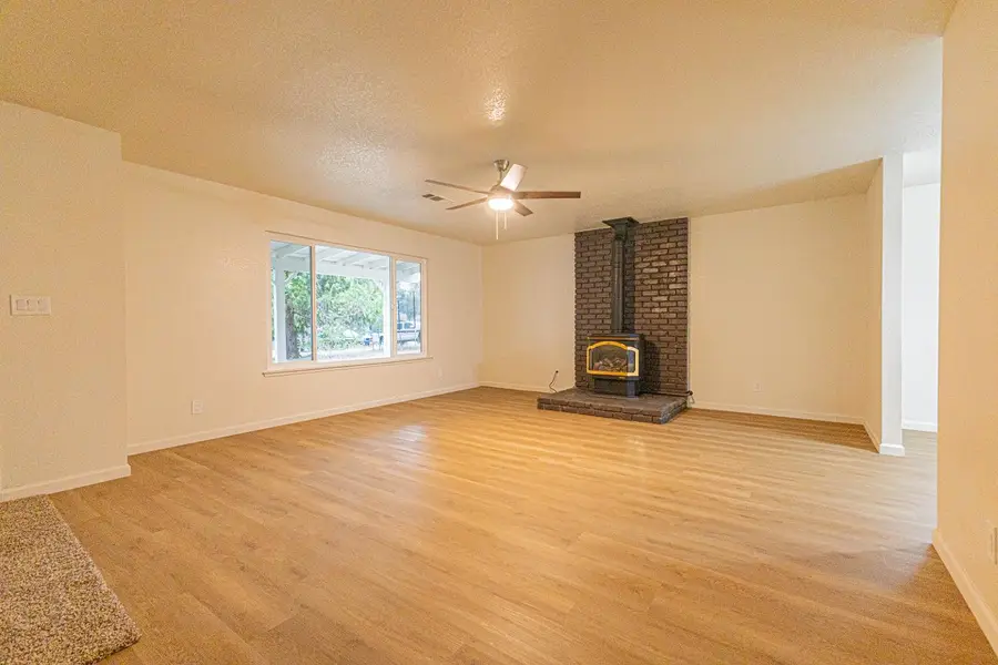 40847 Griffin Drive, Oakhurst, CA 93644 - #2