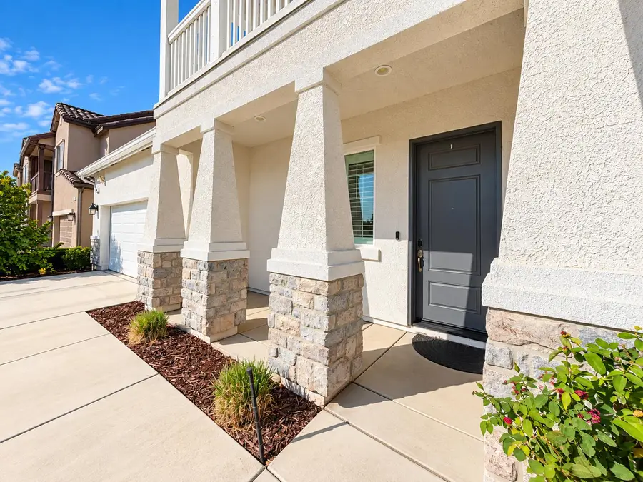 2468 Montana Avenue, Clovis, CA 93619 - #3