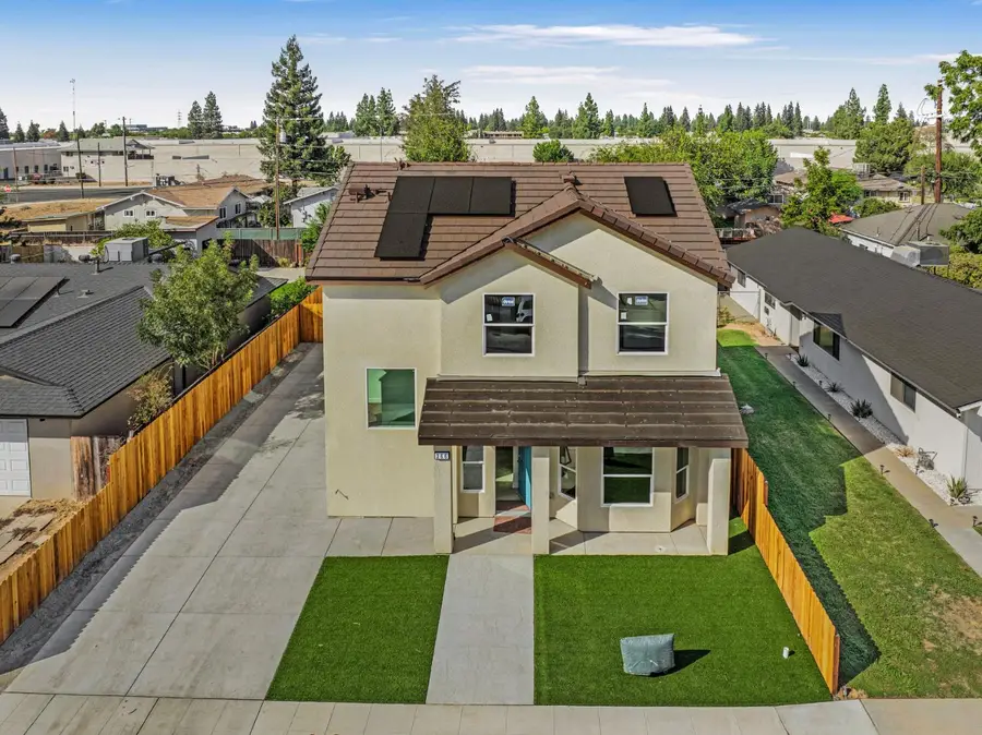 366 W Pinedale Avenue, Pinedale, CA 93650 - #2