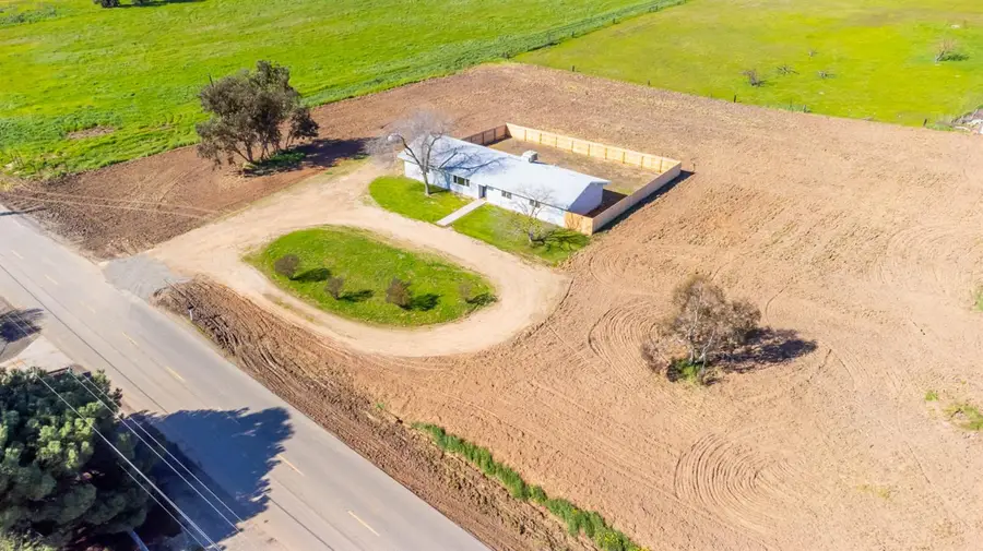 34937 Avenue 13 1/2, Madera, CA 93636 - #3