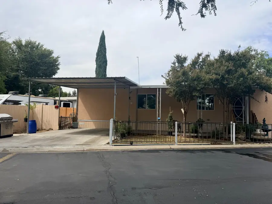 9360 N Blackstone #184, Fresno, CA 93720 - #2
