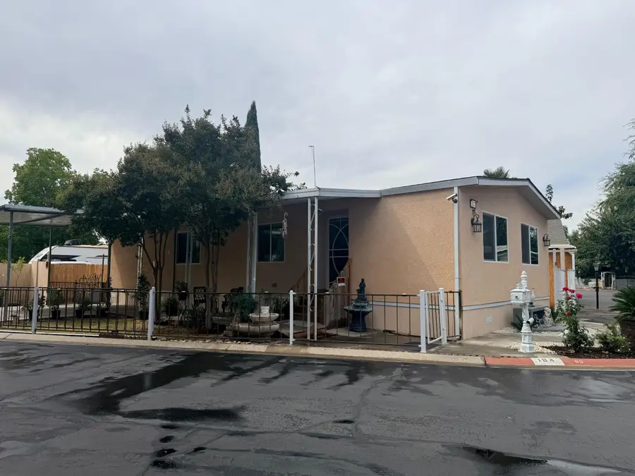 9360 N Blackstone #184, Fresno, CA 93720 - #3