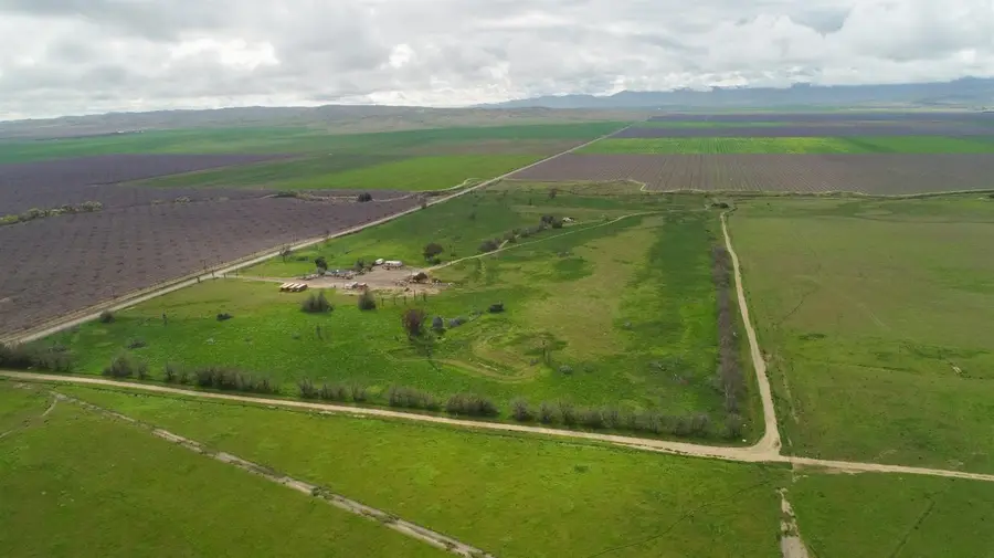41605 Sutter Avenue, Coalinga, CA 93210 - #2