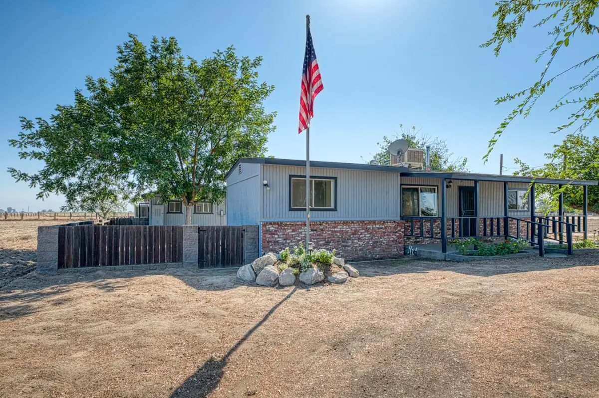 10426 S Bethel Avenue, Selma, CA 93662 - #1
