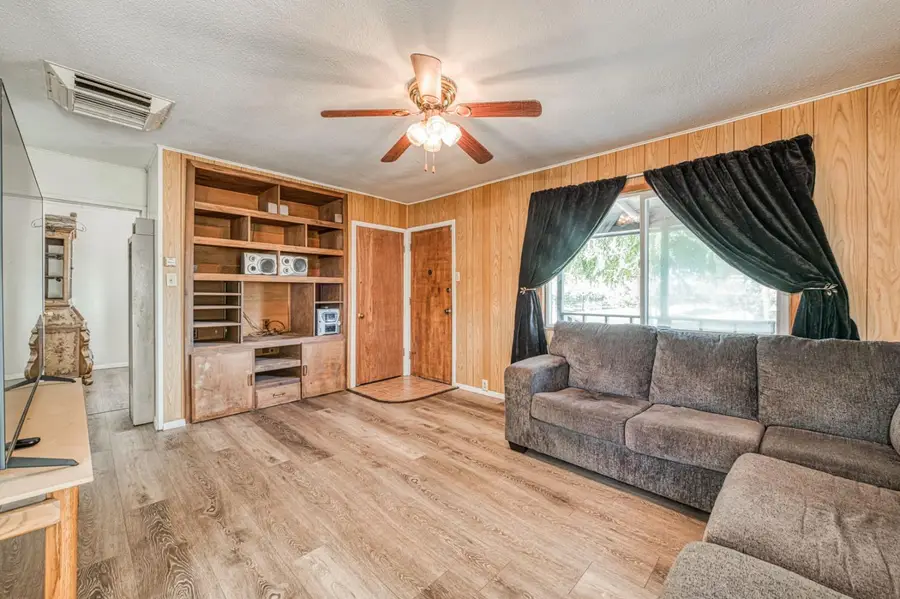 10426 S Bethel Avenue, Selma, CA 93662 - #2