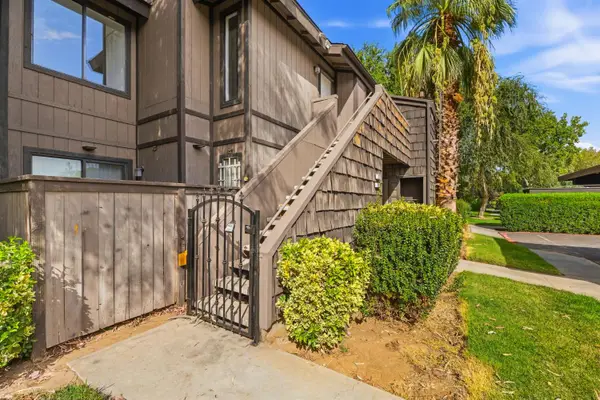 1190 S Winery Avenue #222, Fresno, CA 93727