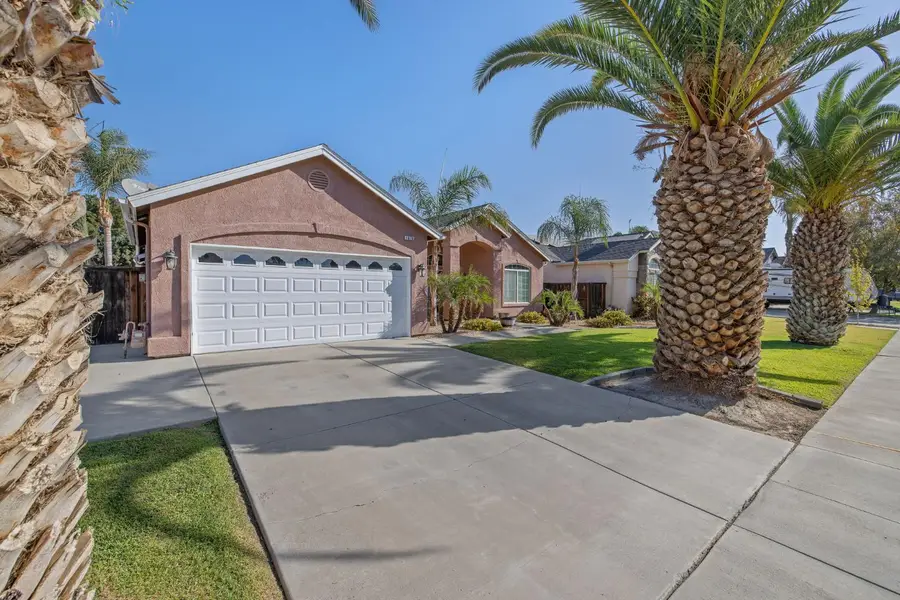 1678 Hawthorn Street, Lemoore, CA 93245 - #3