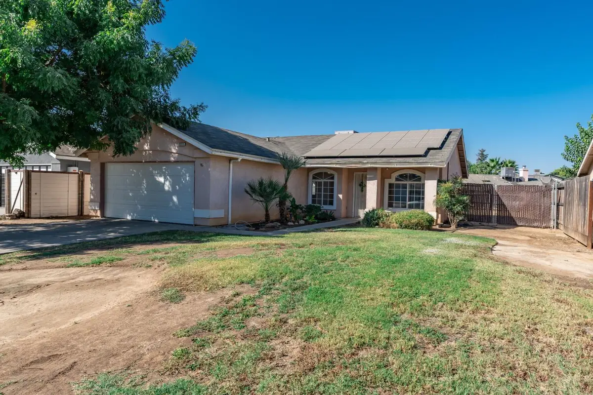 2332 S Karen Avenue, Fresno, CA 93725 - #1