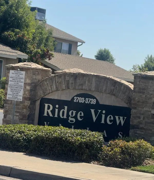 3739 W Bullard Avenue #210, Fresno, CA 93711