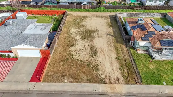 2335 E Gettysburg Avenue, Fresno, CA 93726