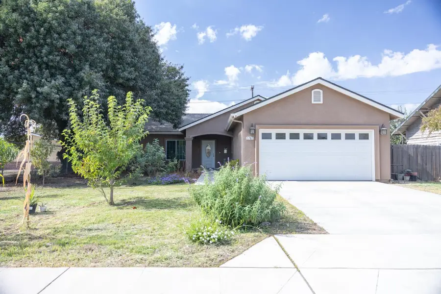 1707 Sylvia Street, Selma, CA 93662 - #3